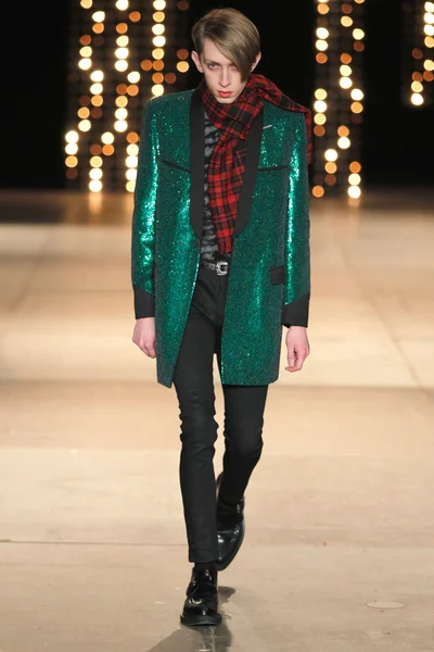 Look 36
